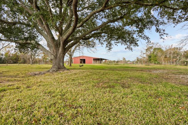 2720 County Road 159, Alvin, TX 77511