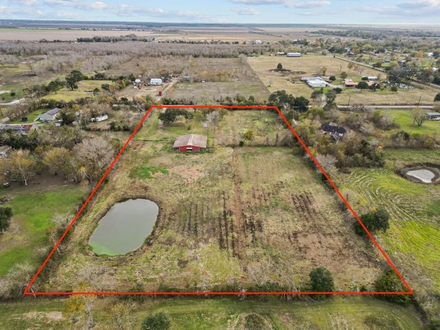 2720 County Road 159, Alvin, TX 77511