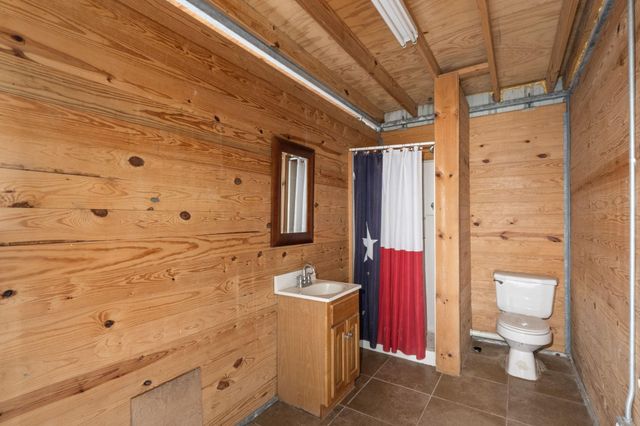 2720 County Road 159, Alvin, TX 77511