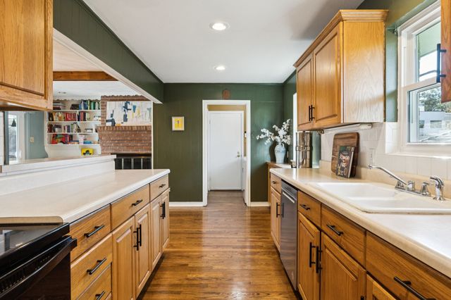 10016 Linkwood Drive, Dallas, TX 75238