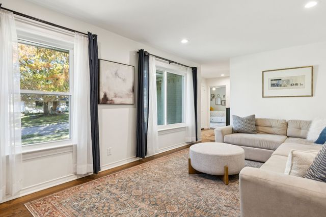 10016 Linkwood Drive, Dallas, TX 75238