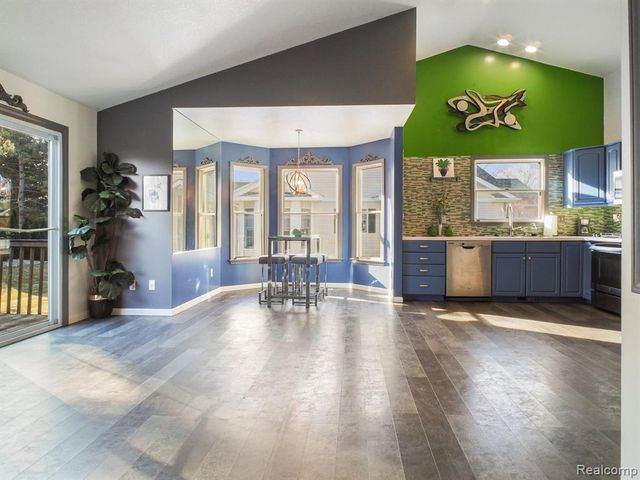 4086 Squire Hill Drive, Flushing, MI 48433