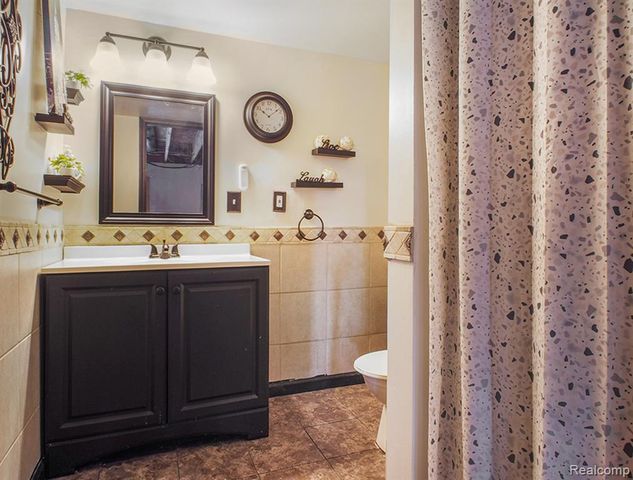 4086 Squire Hill Drive, Flushing, MI 48433