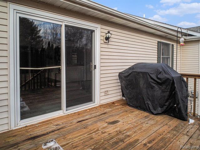 4086 Squire Hill Drive, Flushing, MI 48433