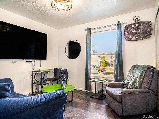 4086 Squire Hill Drive, Flushing, MI 48433