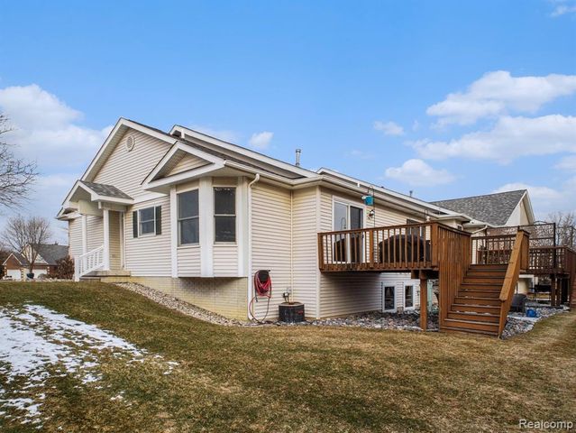 4086 Squire Hill Drive, Flushing, MI 48433