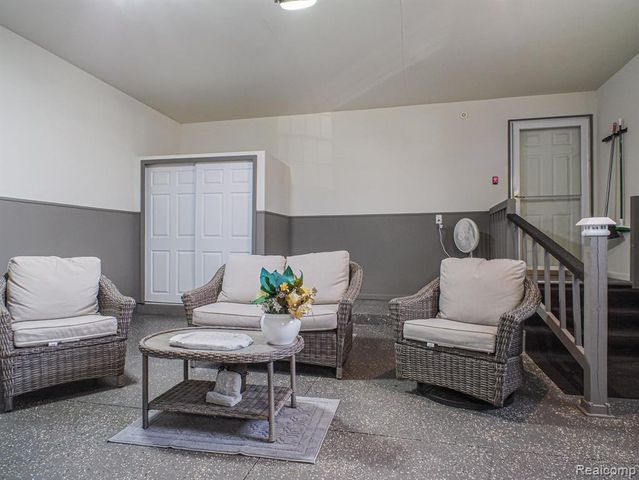 4086 Squire Hill Drive, Flushing, MI 48433