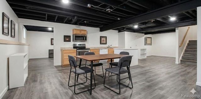 4086 Squire Hill Drive, Flushing, MI 48433