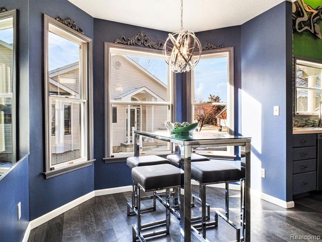 4086 Squire Hill Drive, Flushing, MI 48433