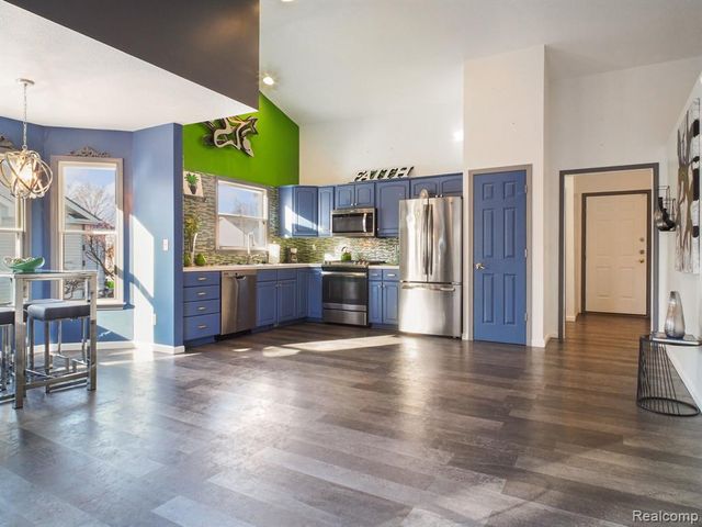 4086 Squire Hill Drive, Flushing, MI 48433