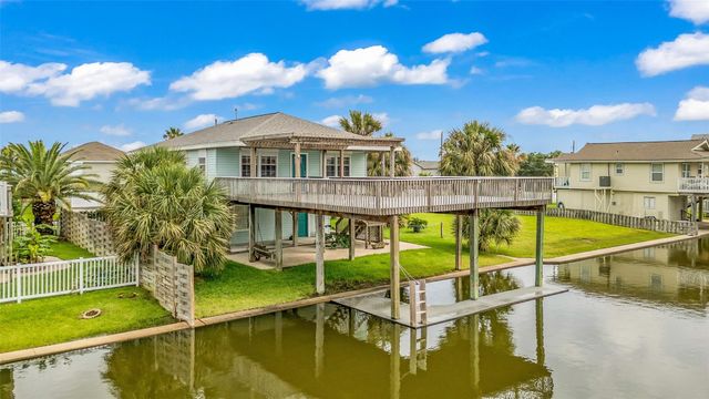 16526 Nassau Way, Galveston, TX 77554