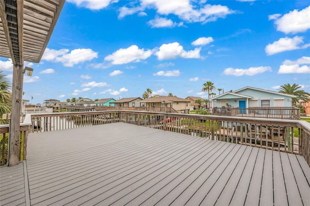 16526 Nassau Way, Galveston, TX 77554