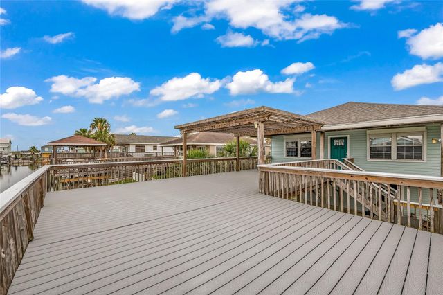 16526 Nassau Way, Galveston, TX 77554