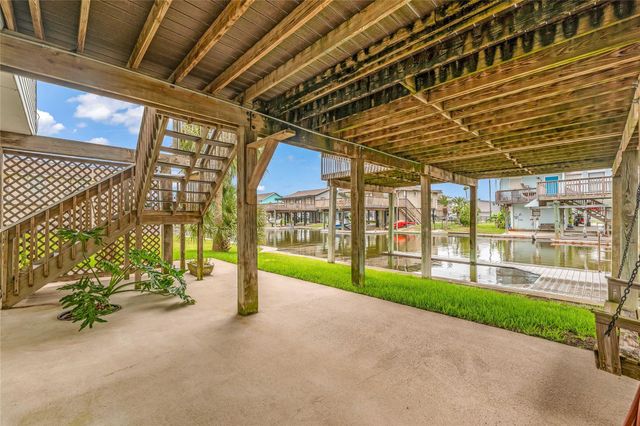 16526 Nassau Way, Galveston, TX 77554