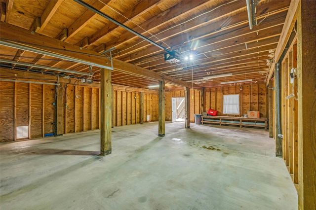 16526 Nassau Way, Galveston, TX 77554