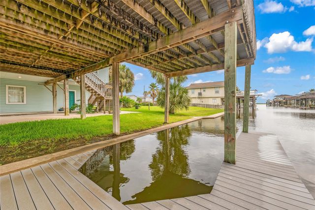 16526 Nassau Way, Galveston, TX 77554