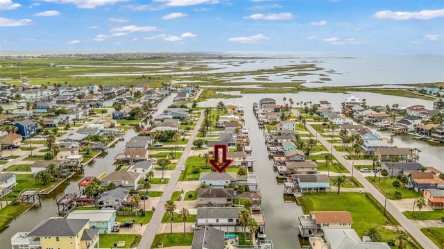 16526 Nassau Way, Galveston, TX 77554