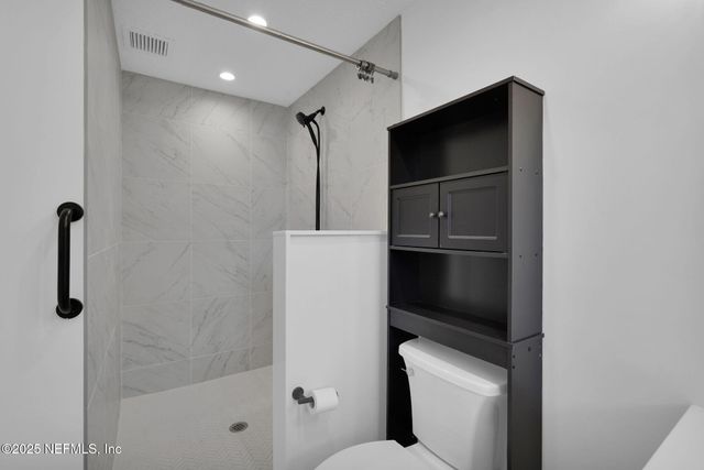 2050 LAUREL Drive, Middleburg, FL 32068