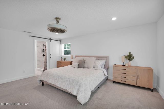 2050 LAUREL Drive, Middleburg, FL 32068