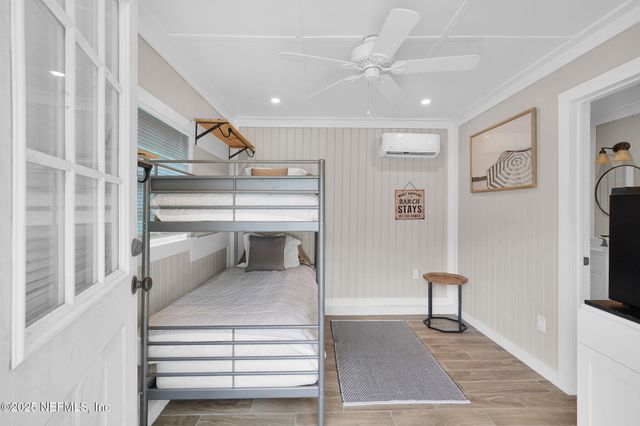 2050 LAUREL Drive, Middleburg, FL 32068