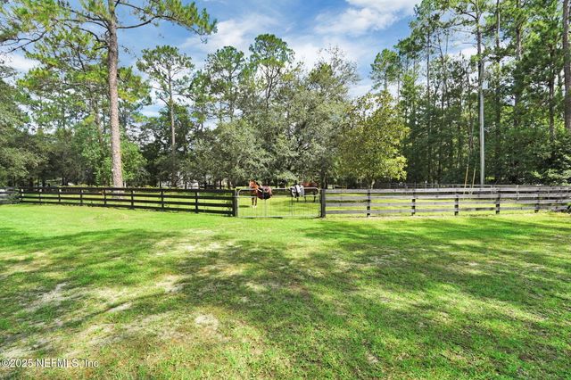 2050 LAUREL Drive, Middleburg, FL 32068