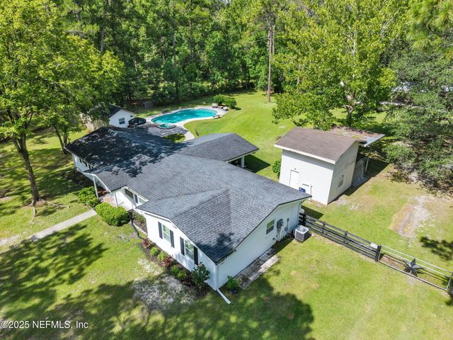 2050 LAUREL Drive, Middleburg, FL 32068