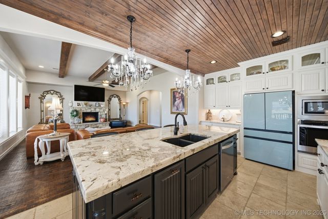 6323 N 25th Street, Broken Arrow, OK 74014