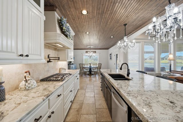 6323 N 25th Street, Broken Arrow, OK 74014