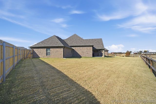 6323 N 25th Street, Broken Arrow, OK 74014