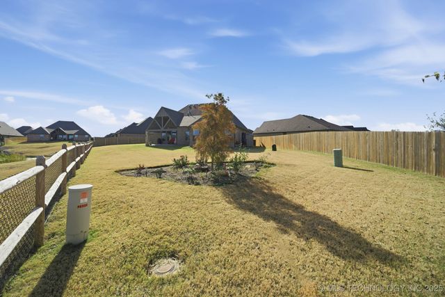 6323 N 25th Street, Broken Arrow, OK 74014