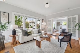 6426 Benvenue Ave 1, Oakland, CA 94618
