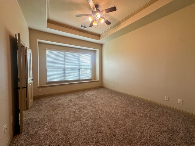422 Calvert Drive, Midlothian, TX 76065