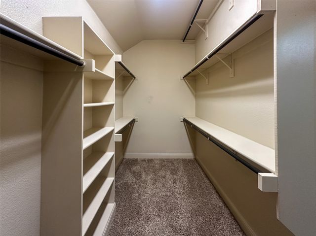 422 Calvert Drive, Midlothian, TX 76065