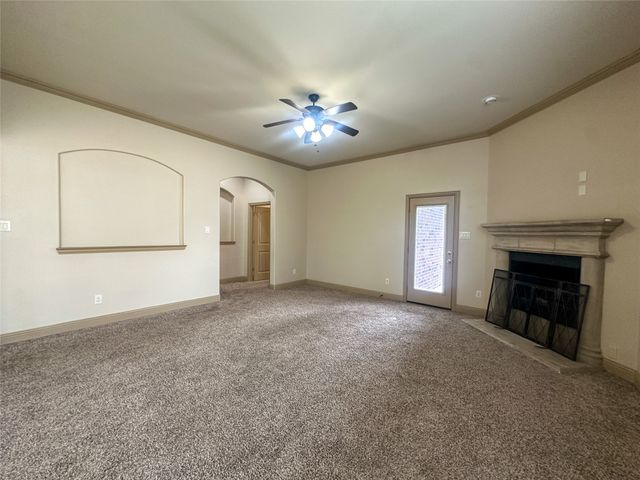 422 Calvert Drive, Midlothian, TX 76065