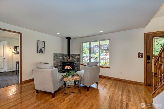 257 Dawn Crest Place, Camano Island, WA 98282