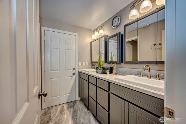 257 Dawn Crest Place, Camano Island, WA 98282