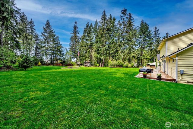 257 Dawn Crest Place, Camano Island, WA 98282