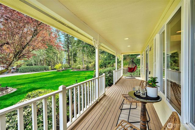 257 Dawn Crest Place, Camano Island, WA 98282
