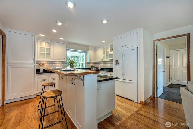 257 Dawn Crest Place, Camano Island, WA 98282