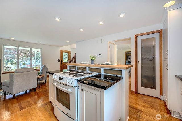 257 Dawn Crest Place, Camano Island, WA 98282