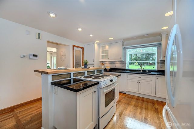 257 Dawn Crest Place, Camano Island, WA 98282