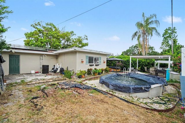 5603 LOWN STREET N, St Petersburg, FL 33714