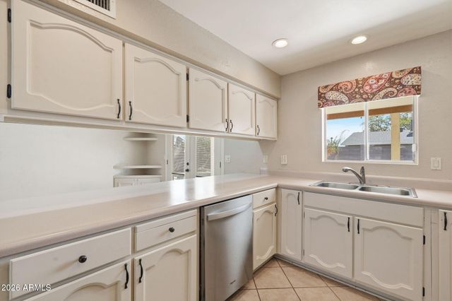 423 W Horseshoe Avenue, Gilbert, AZ 85233