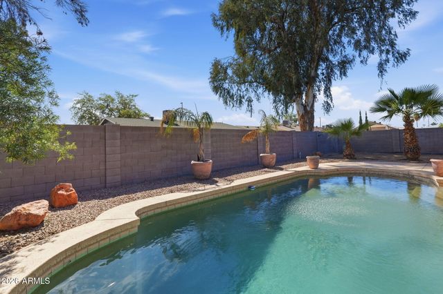423 W Horseshoe Avenue, Gilbert, AZ 85233