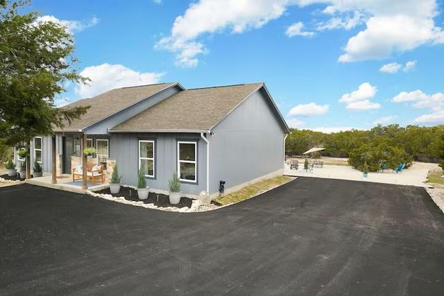 156 Deer Run PASS, Canyon Lake, TX 78133