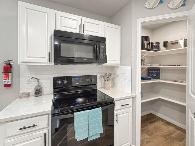 156 Deer Run PASS, Canyon Lake, TX 78133