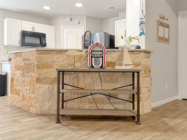 156 Deer Run PASS, Canyon Lake, TX 78133