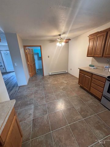 526 E 16th Ave., Jerome, ID 83338