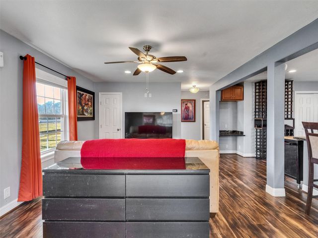 20966 Highway 35, Sweeny, TX 77480