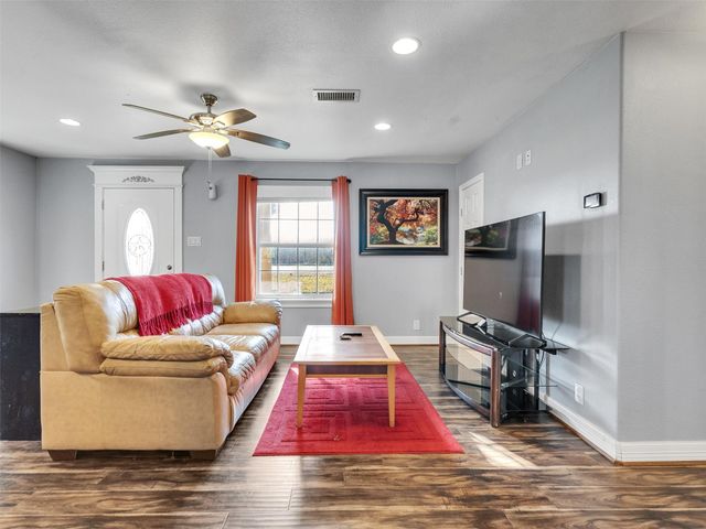 20966 Highway 35, Sweeny, TX 77480